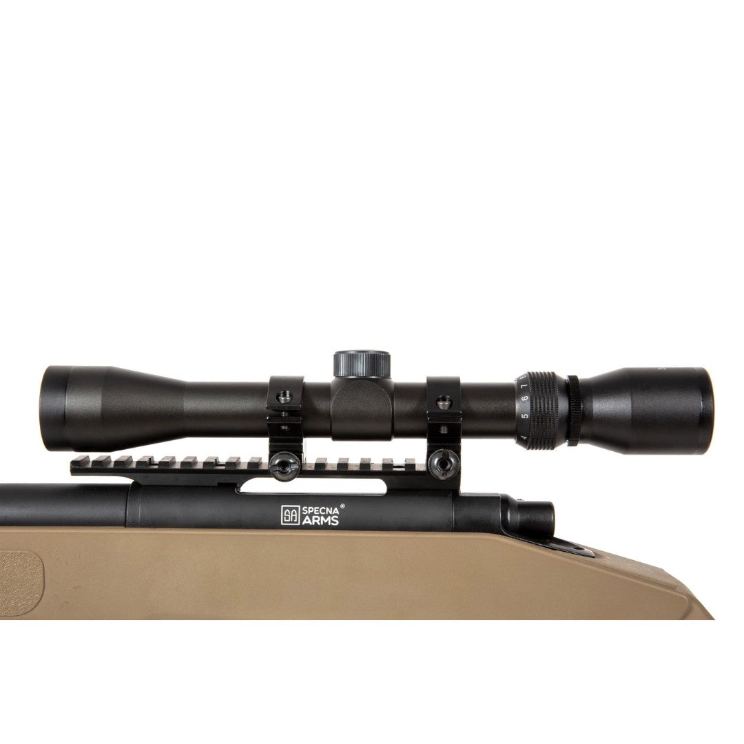Replica sniper Specna Arms SA-S03 CORE™ High Velocity tan (versión: con mira y bipode)