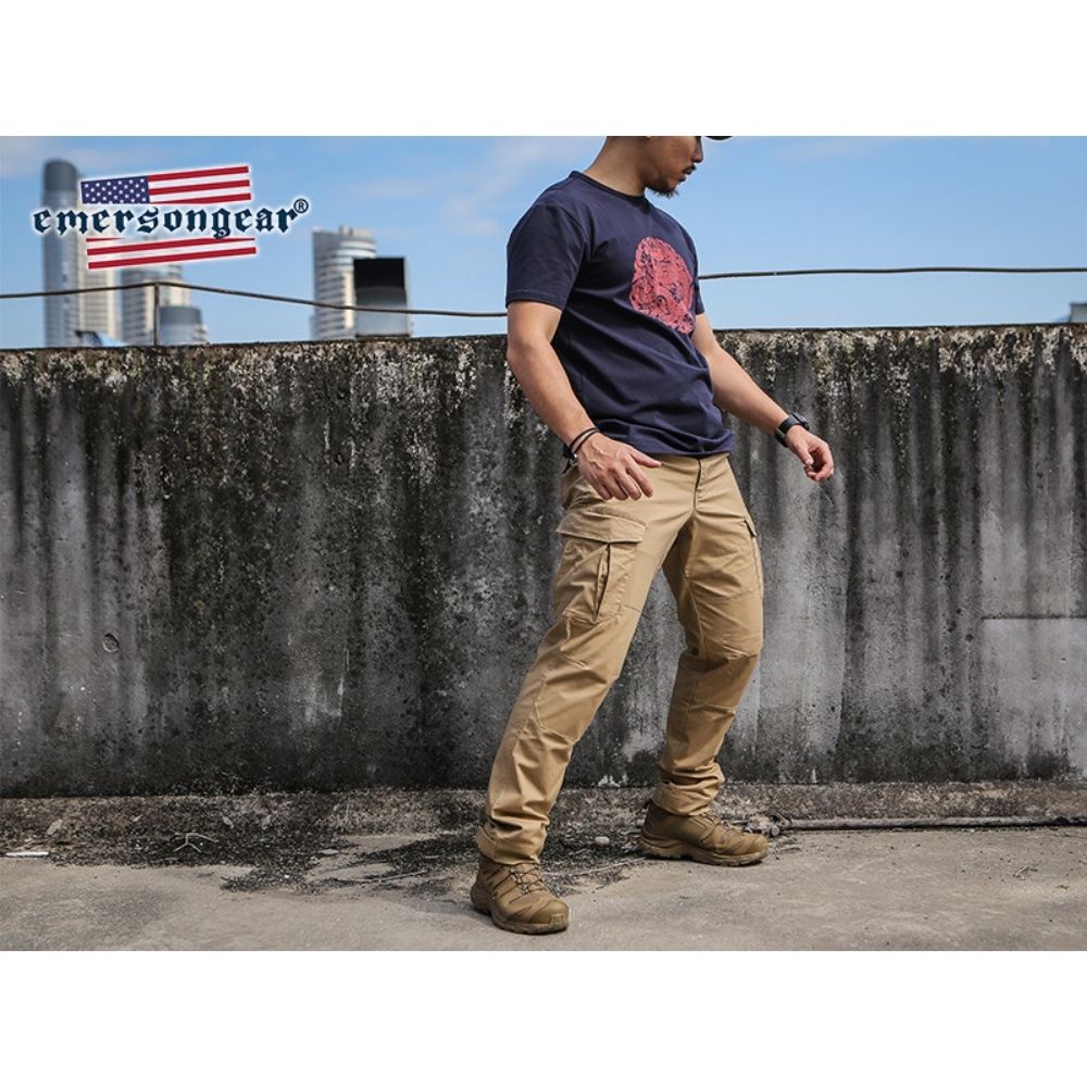 Pantalón Emerson Blue Label calce ergonómico khaki (34W)